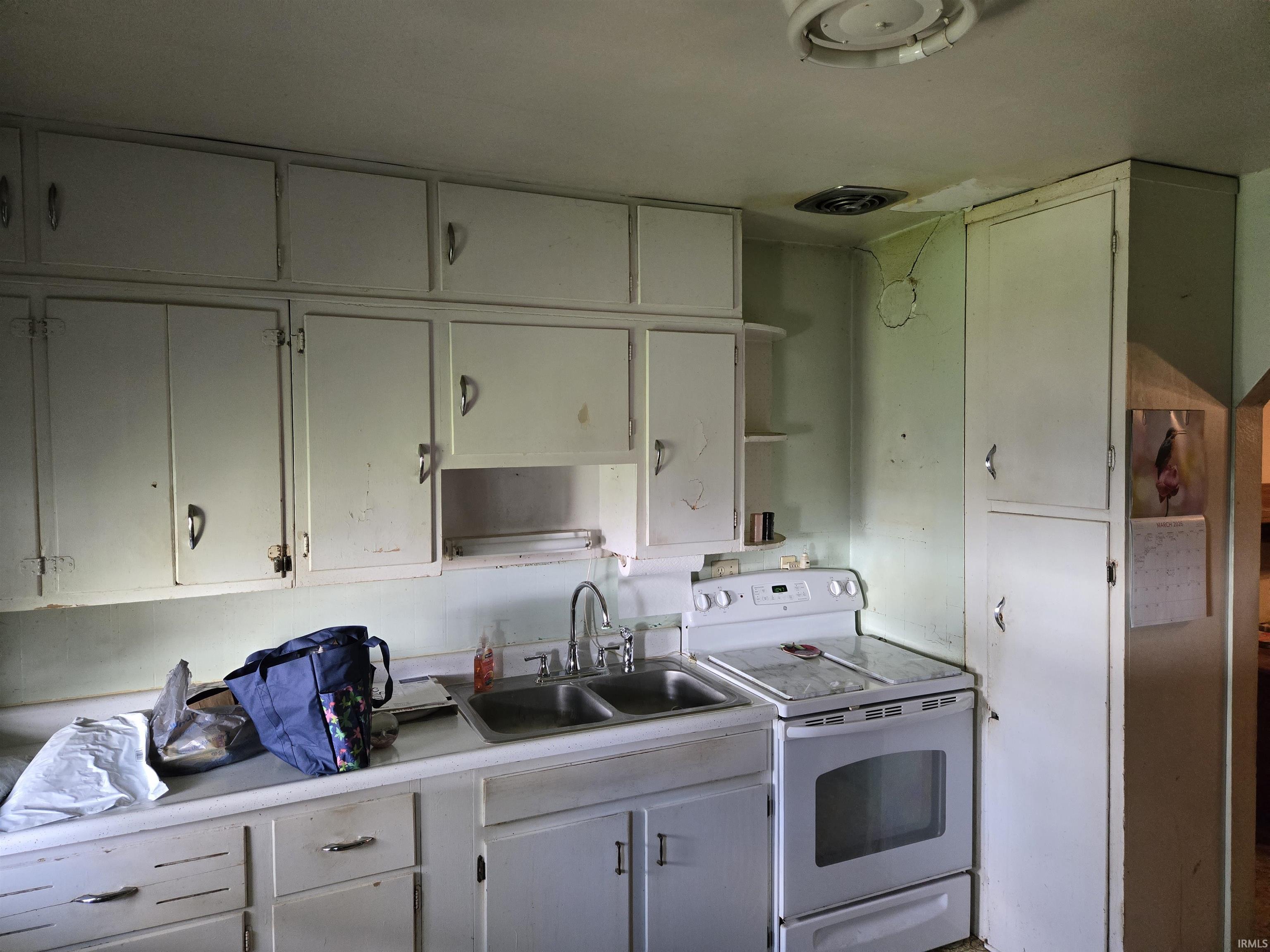 904 West State Street Albany, IN 47320 - Photo 6 of 18