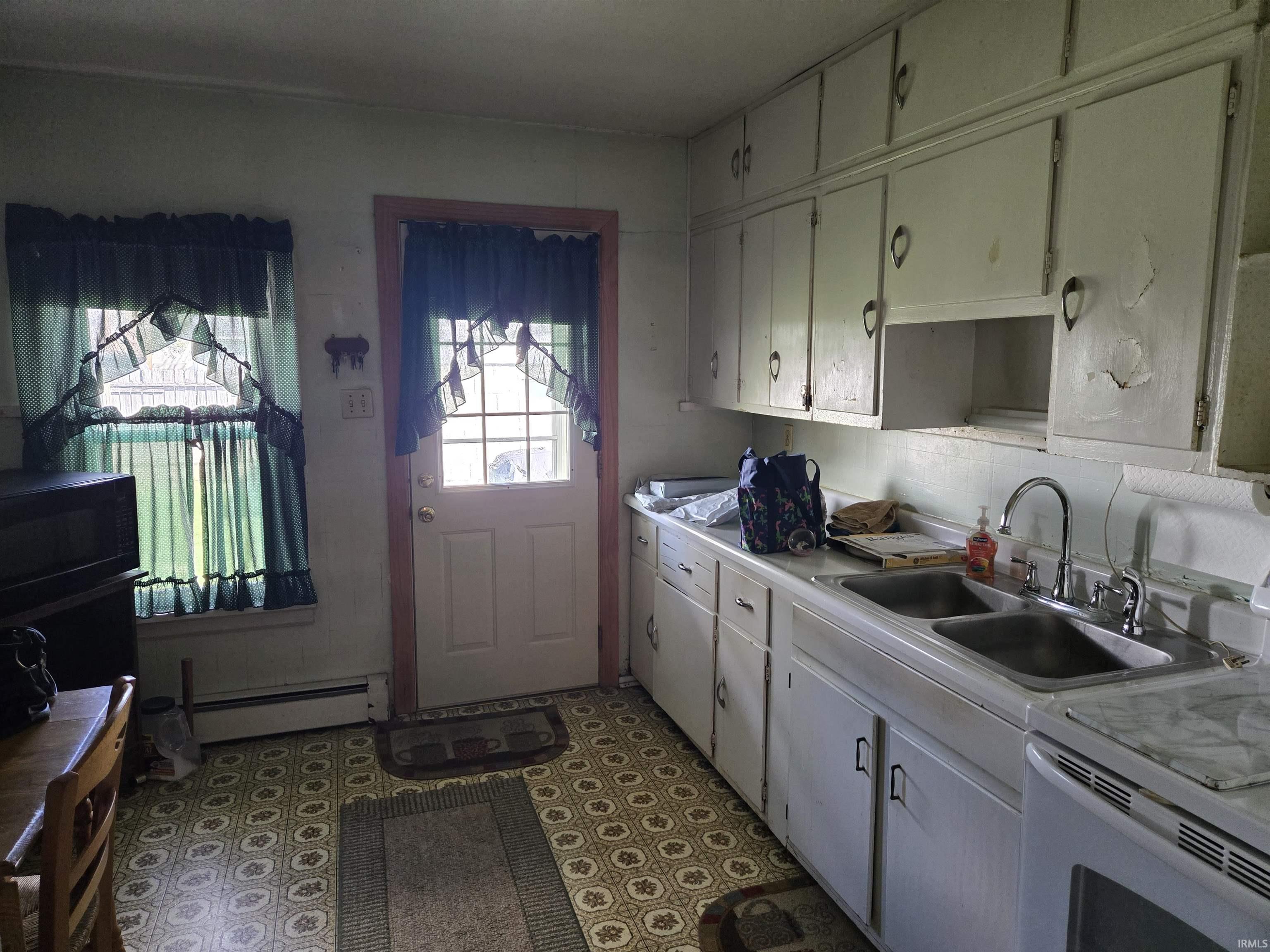 904 West State Street Albany, IN 47320 - Photo 7 of 18