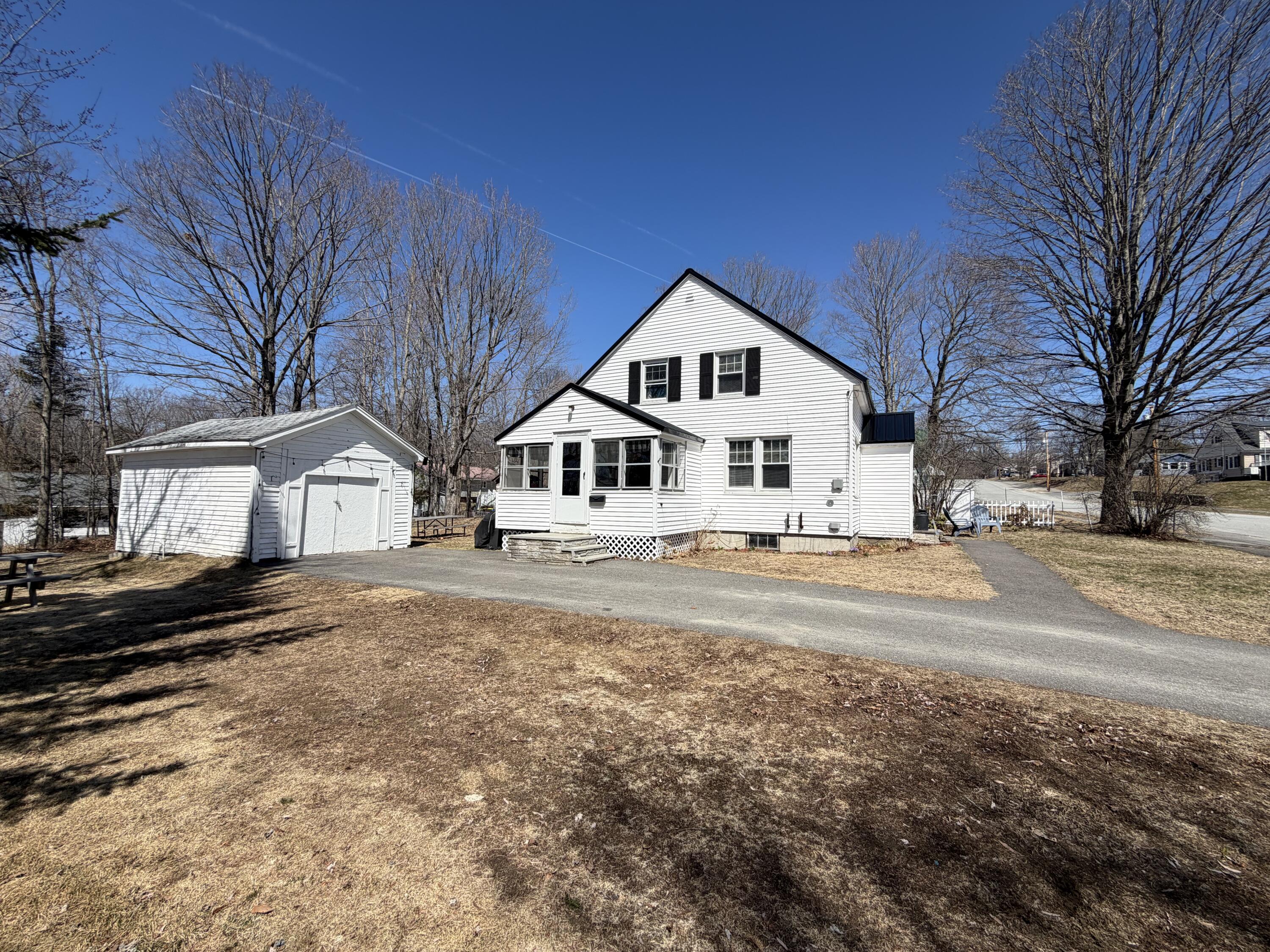 36 Cedar Street East Millinocket, ME 04430 - Photo 3 of 46 IMG_3707