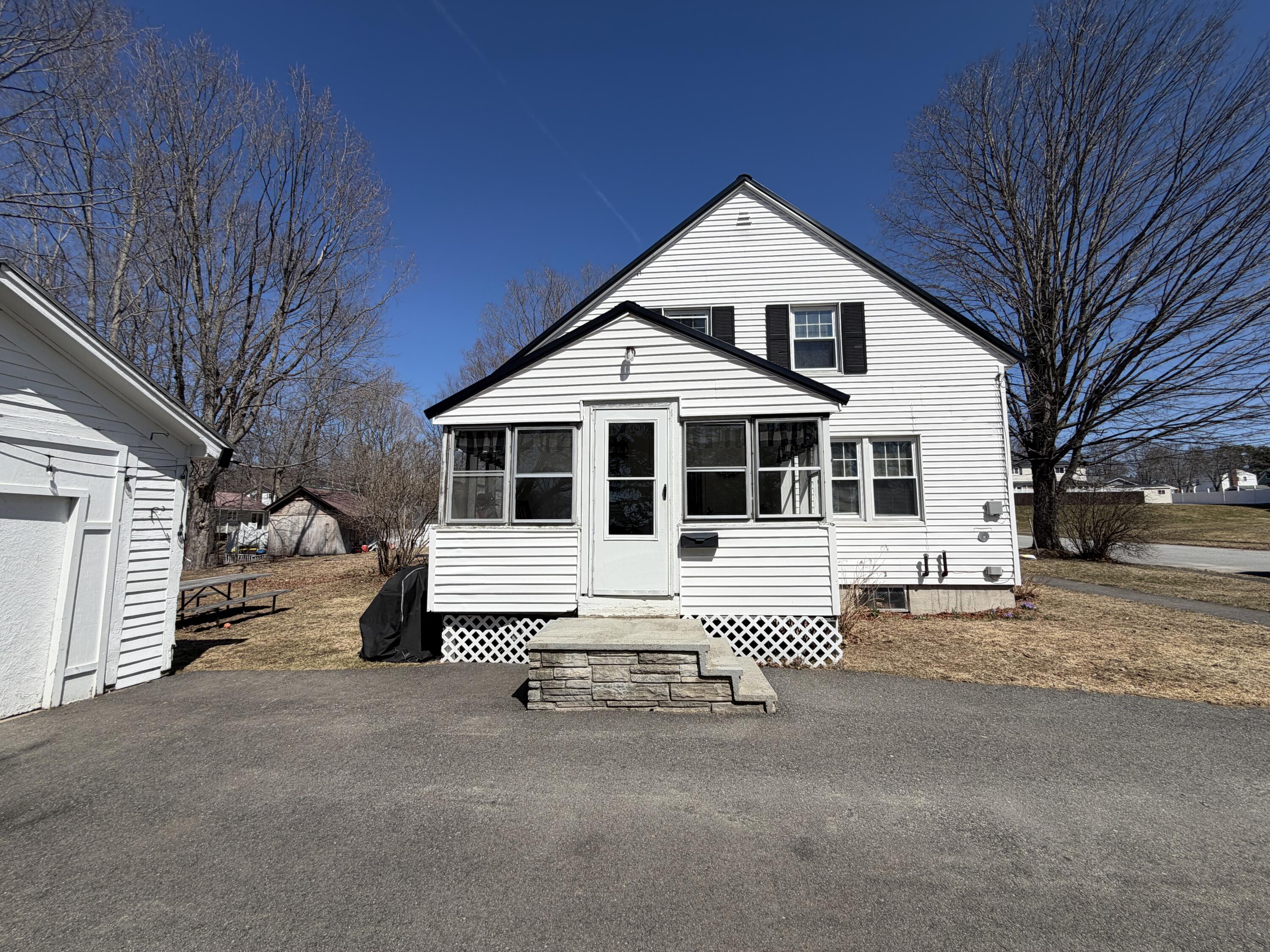 36 Cedar Street East Millinocket, ME 04430 - Photo 7 of 46 IMG_3716