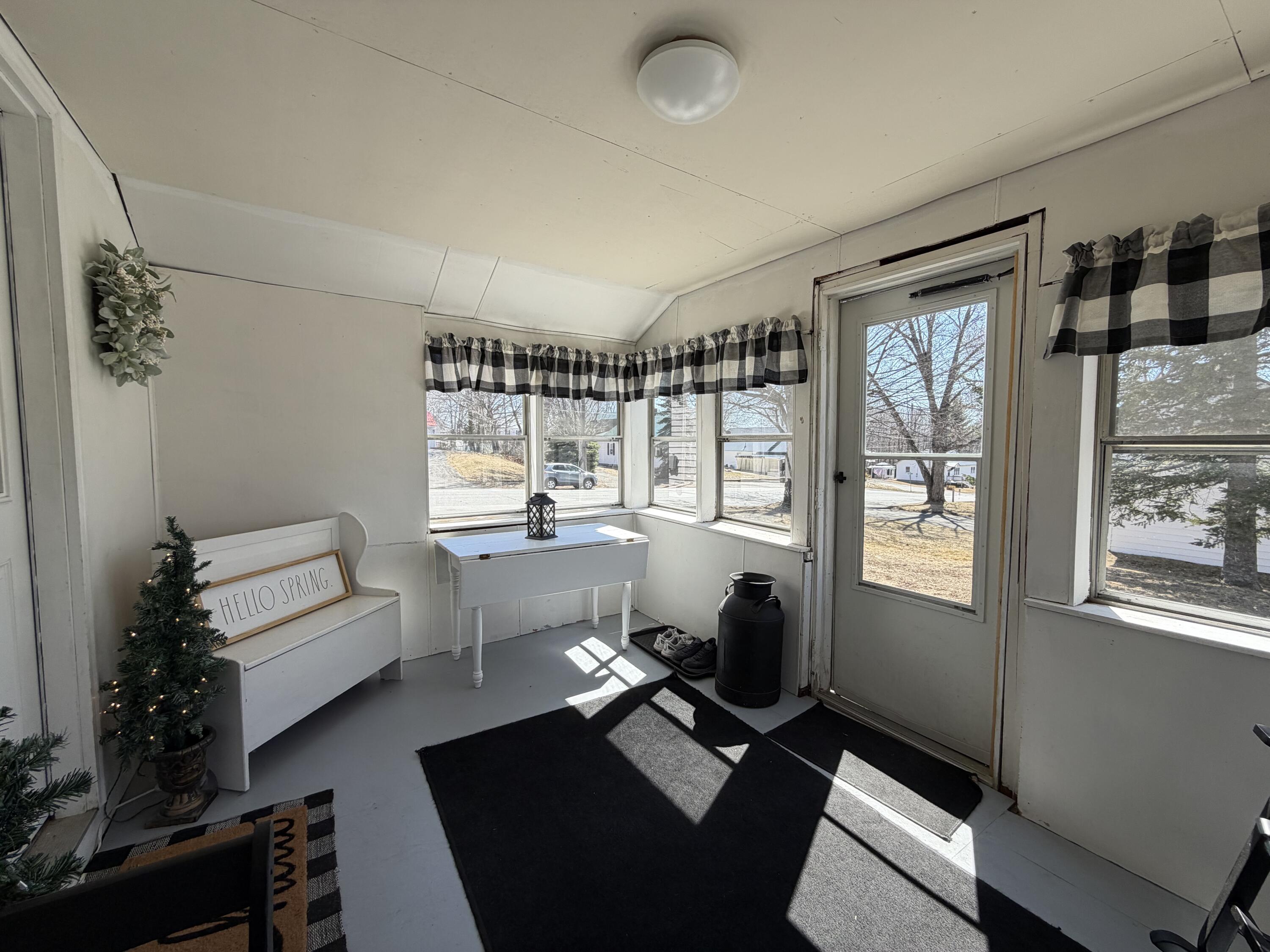 36 Cedar Street East Millinocket, ME 04430 - Photo 9 of 46 IMG_3727