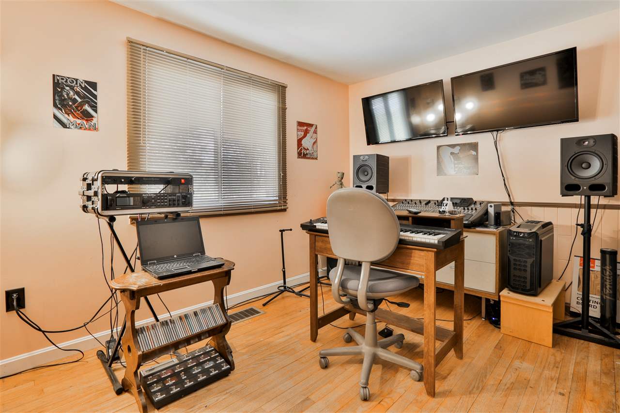 471 Boston Post Road Amherst, NH 03031 - Photo 12 of 16 Gallery Image 12