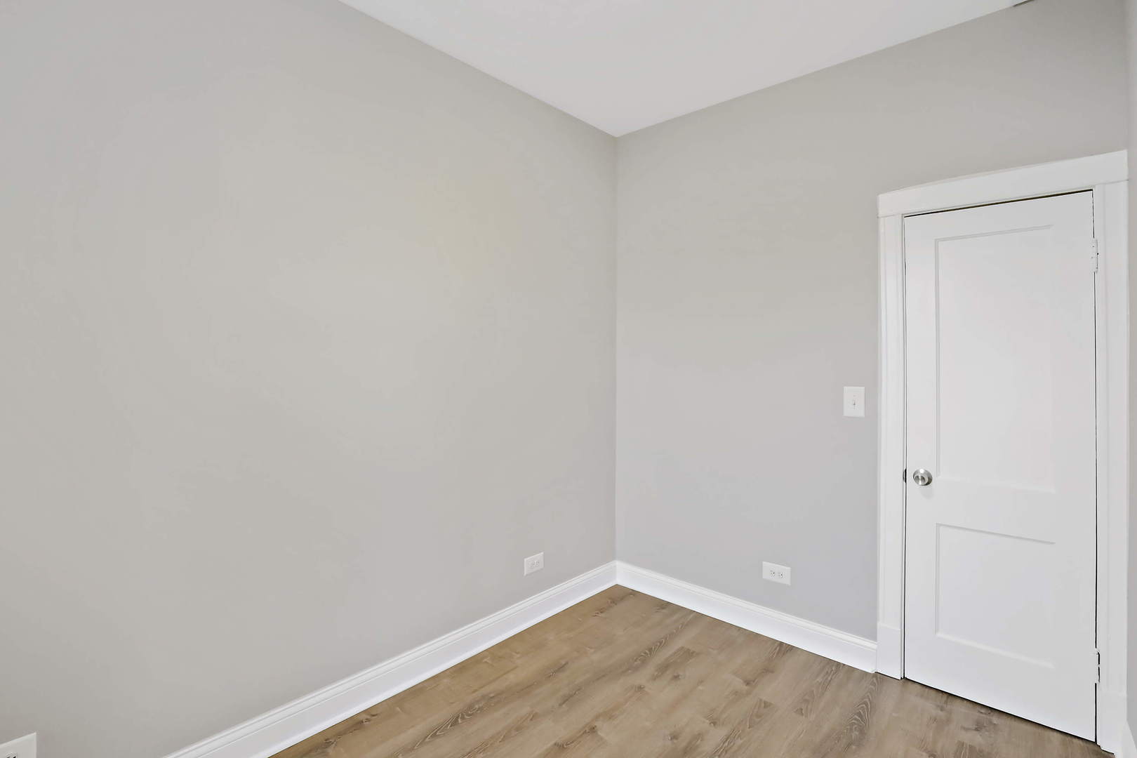 2626 North Ridgeway Avenue, Unit 1 Chicago, IL 60647 - Photo 13 of 16 a view of an empty room