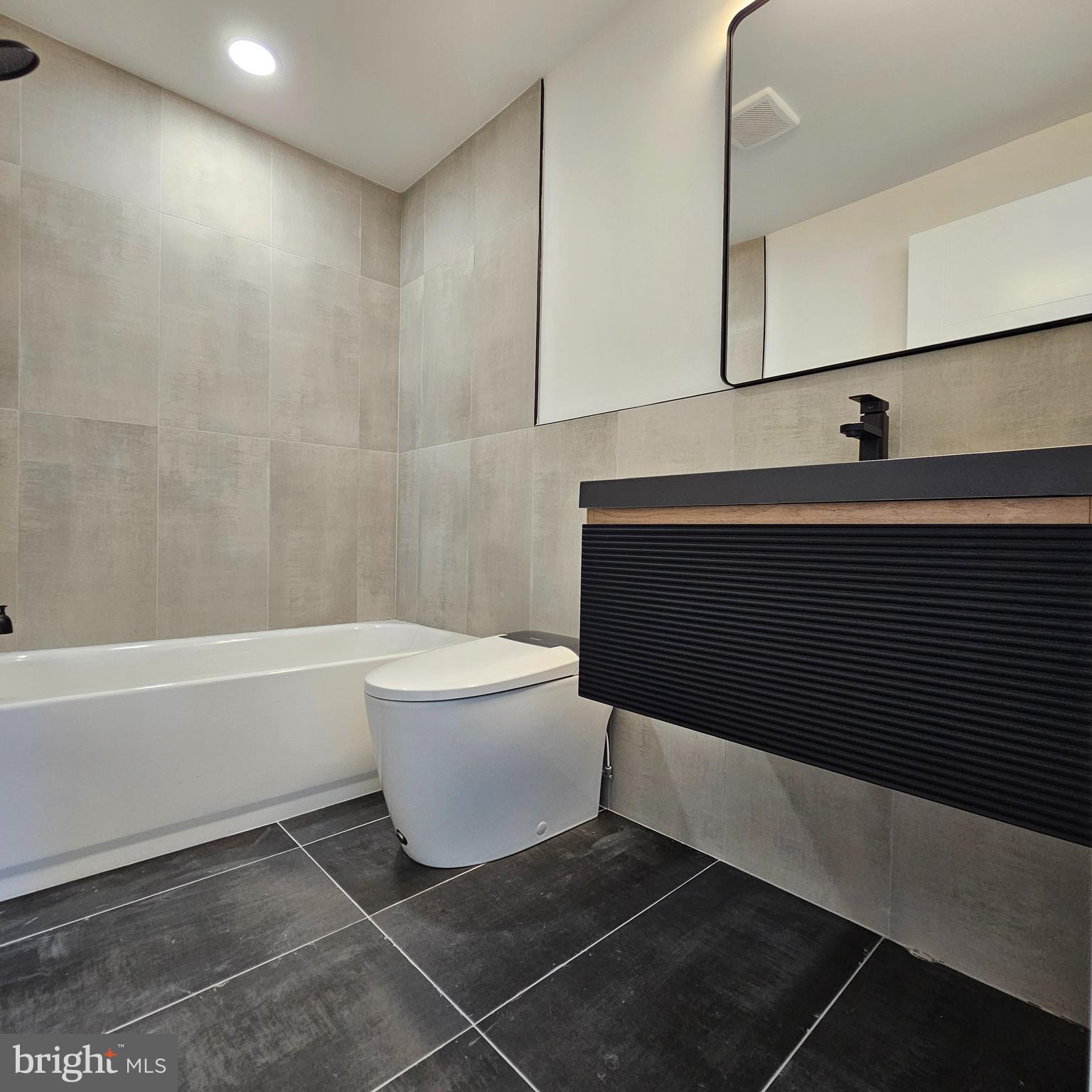 9215 Andover Road Philadelphia, PA 19114 - Photo 16 of 28