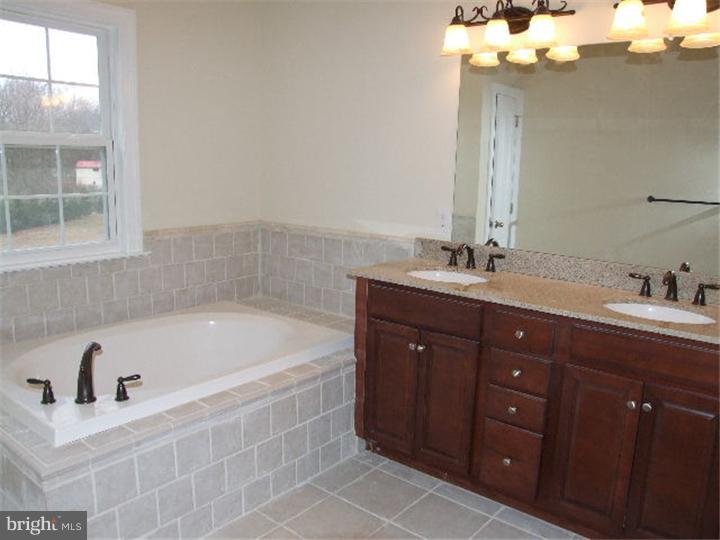 5 Hidden Hills Road Media, PA 19063 - Photo 8 of 12 Master Bathroom