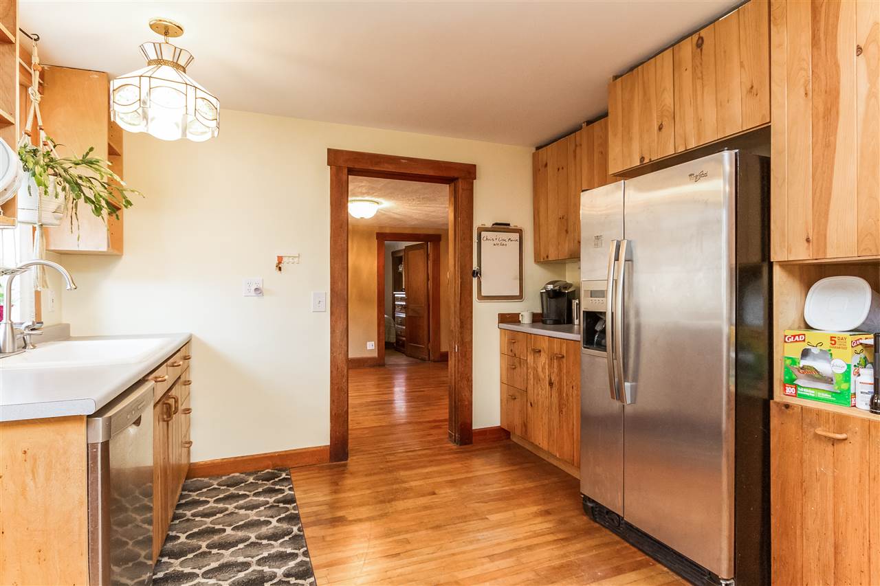 118 Amherst Street Amherst, NH 03031 - Photo 3 of 21