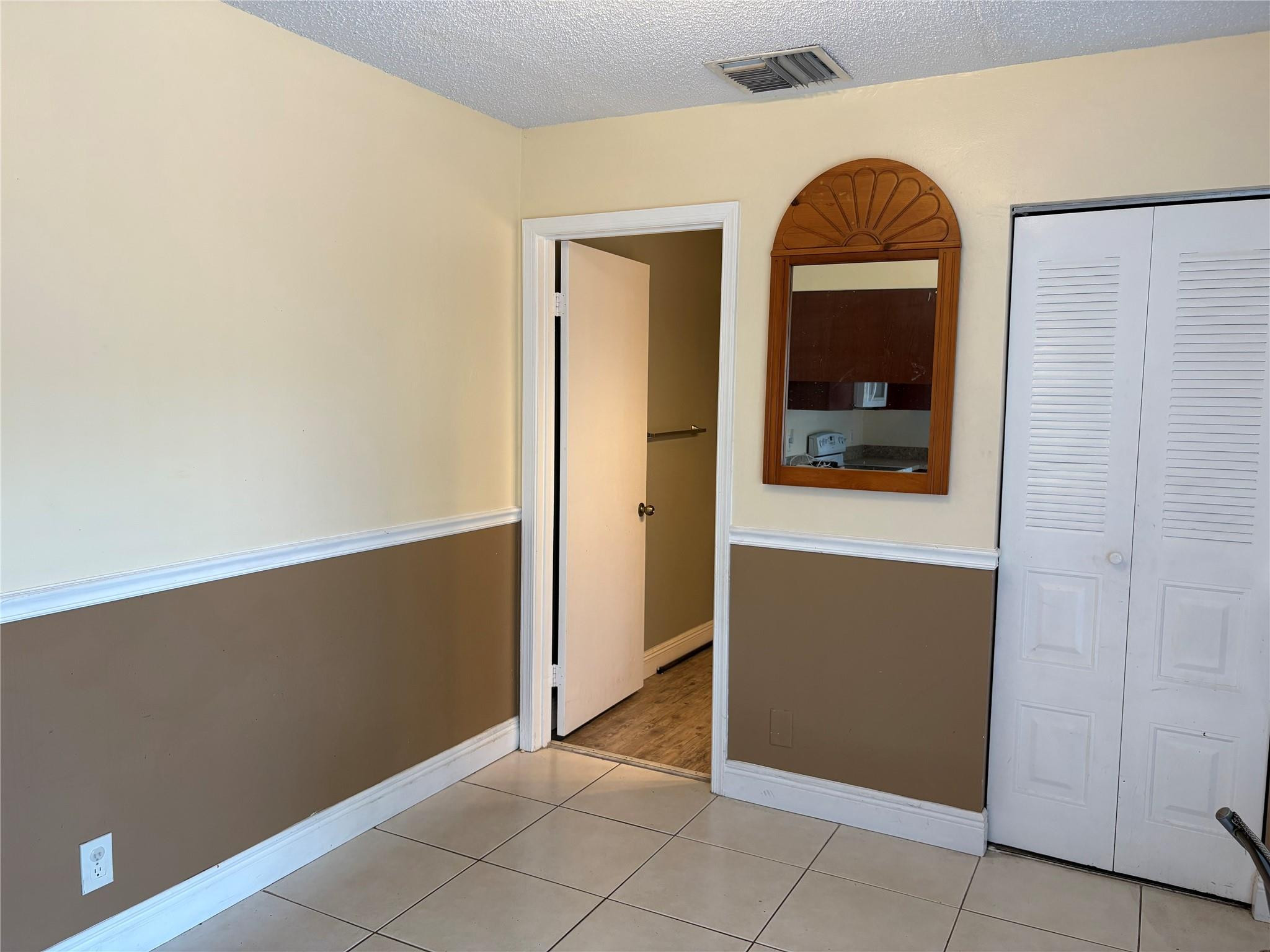 Undisclosed Address Boca Raton, FL 33433 - Photo 8 of 10 Dining area