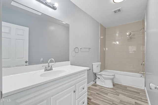 $2,500 | 421 East Colden Avenue, Los Angeles, CA 90003