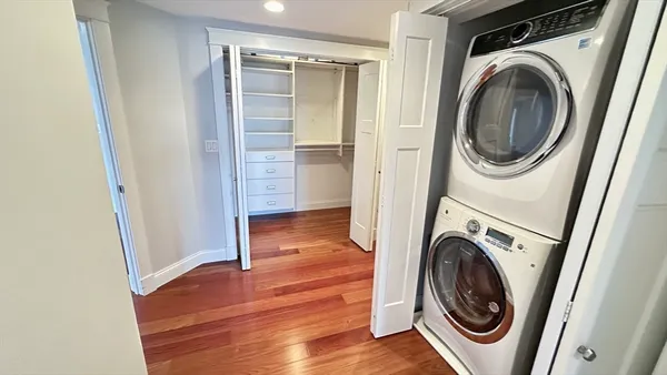 $1,079,000 | 2001 Marina Drive, Unit 211, Quincy, MA 02171