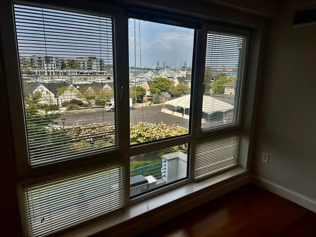 $1,079,000 | 2001 Marina Drive, Unit 211, Quincy, MA 02171