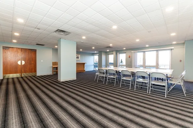 $1,079,000 | 2001 Marina Drive, Unit 211, Quincy, MA 02171