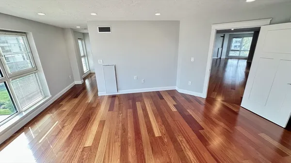 $1,079,000 | 2001 Marina Drive, Unit 211, Quincy, MA 02171
