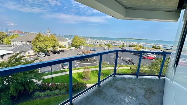 $1,079,000 | 2001 Marina Drive, Unit 211, Quincy, MA 02171