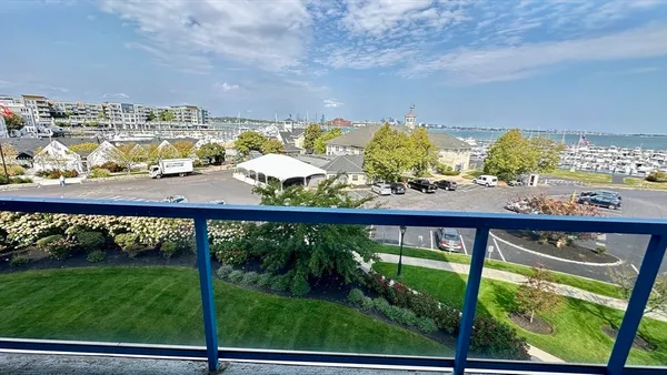 $1,079,000 | 2001 Marina Drive, Unit 211, Quincy, MA 02171