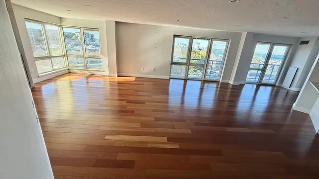 $1,079,000 | 2001 Marina Drive, Unit 211, Quincy, MA 02171