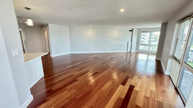 $1,079,000 | 2001 Marina Drive, Unit 211, Quincy, MA 02171