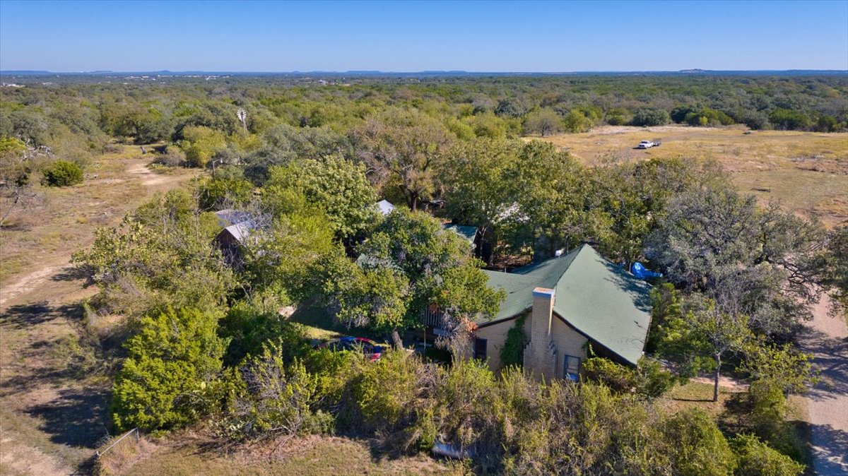112 Loop 308 Briggs, TX 78608 - Photo 35 of 37