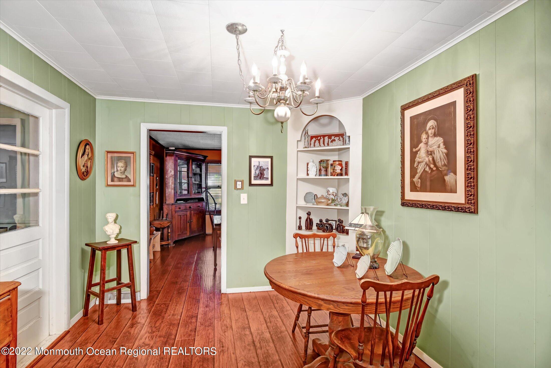 844 Monmouth Road Cream Ridge, NJ 08514 - Photo 7 of 11 Dining Room