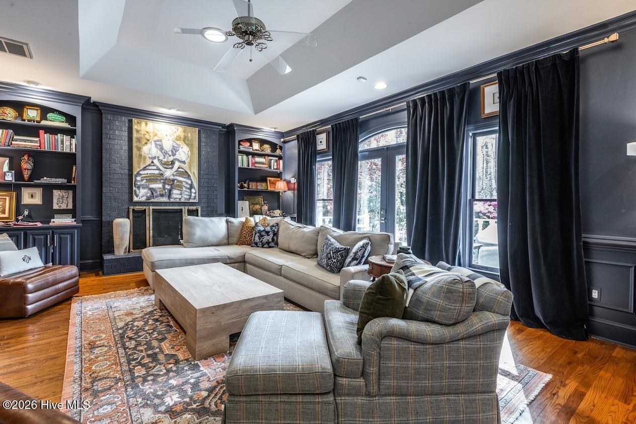 316 Pinewood Road Greenville, NC 27858 - Photo 22 of 46 collov-ai_20260403084038_vbkx41