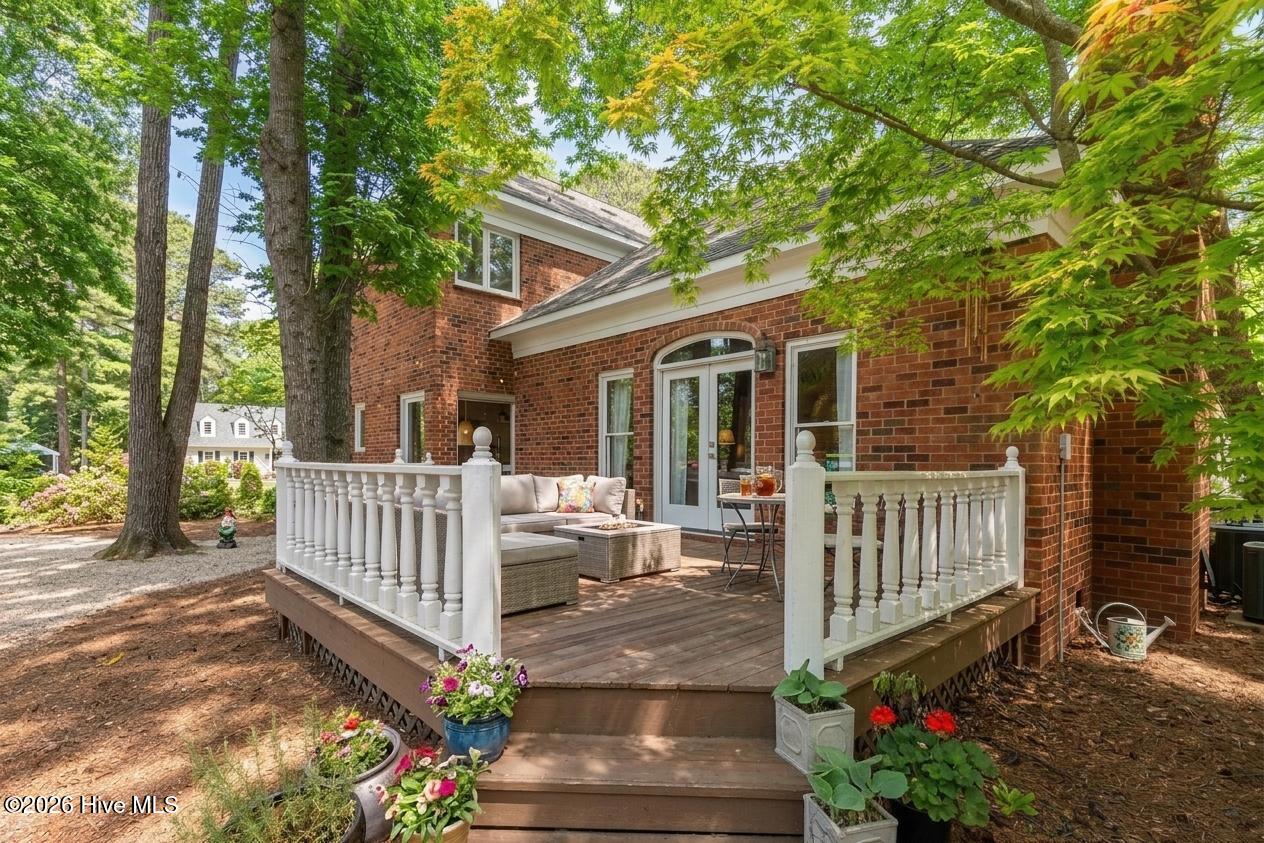 316 Pinewood Road Greenville, NC 27858 - Photo 44 of 46 collov-ai_20260402132851_3zrjr1