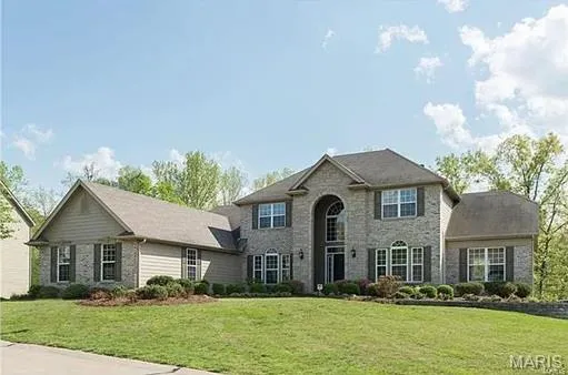 $3,800 | 12560 Grandview Forest Drive, St. Louis, MO 63127