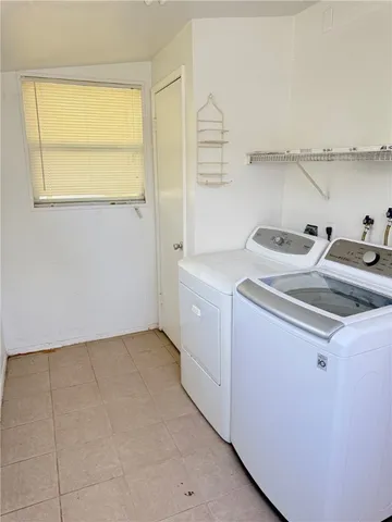 $2,100 | 1620 5th Avenue, Vero Beach, FL 32960