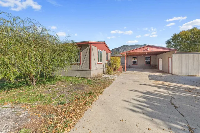 $375,000 | 250-252 Quartzite Loop, Chewelah, WA 99109