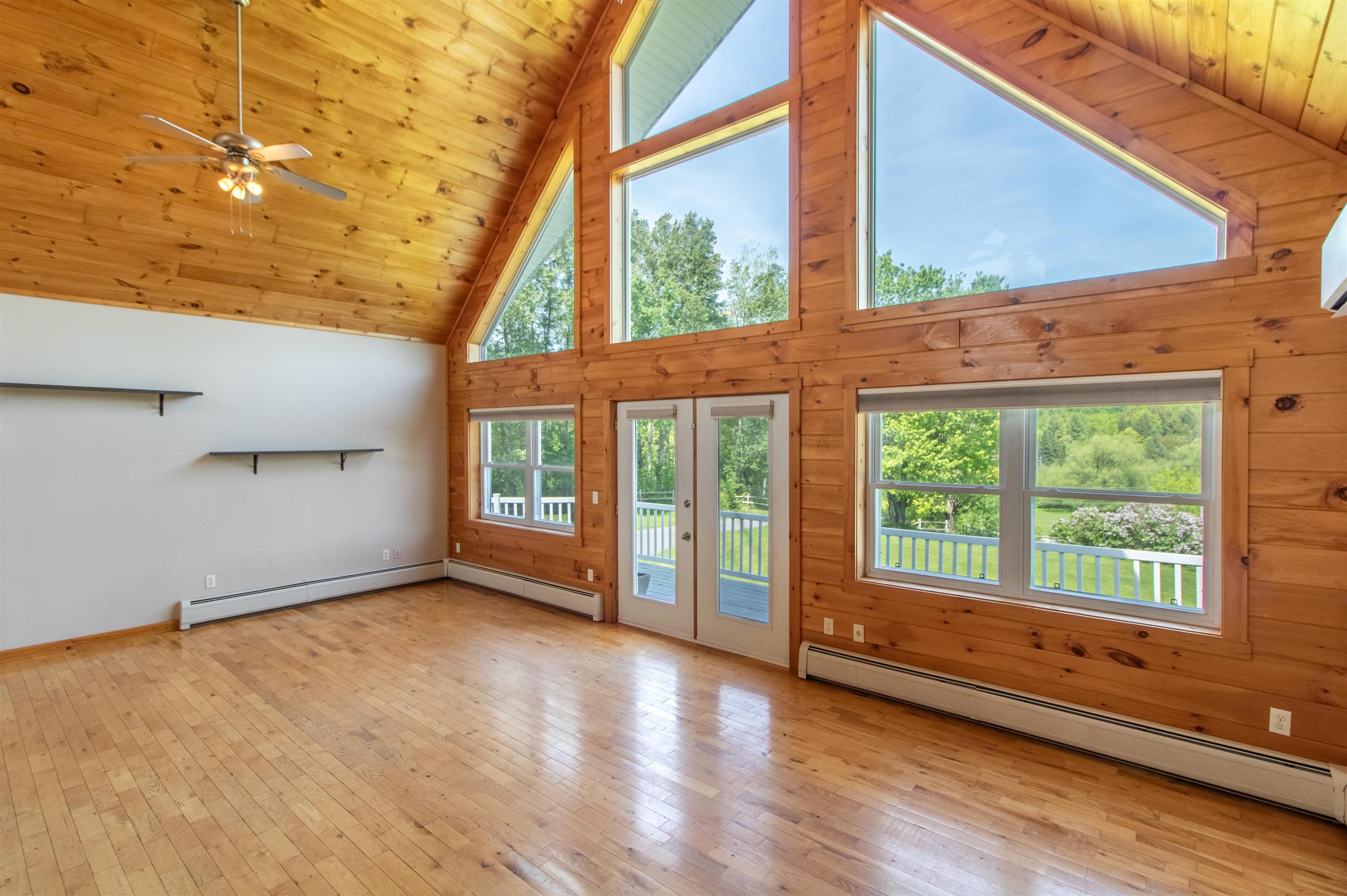 2111 Beebe Road Derby, VT 05855 - Photo 6 of 44