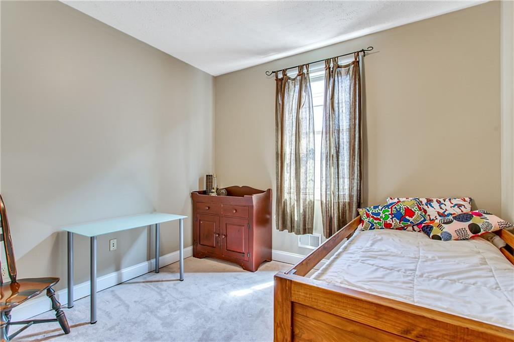 238 Prospect Street Pittsburgh, PA 15211 - Photo 19 of 21 3rd Bedroom