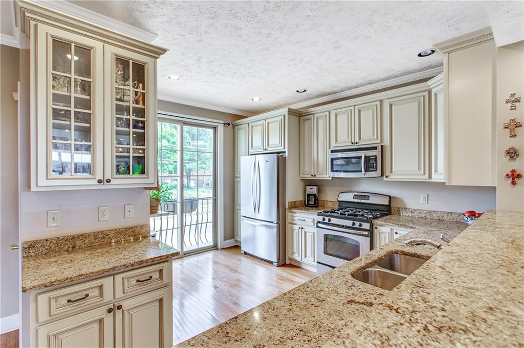 238 Prospect Street Pittsburgh, PA 15211 - Photo 4 of 21