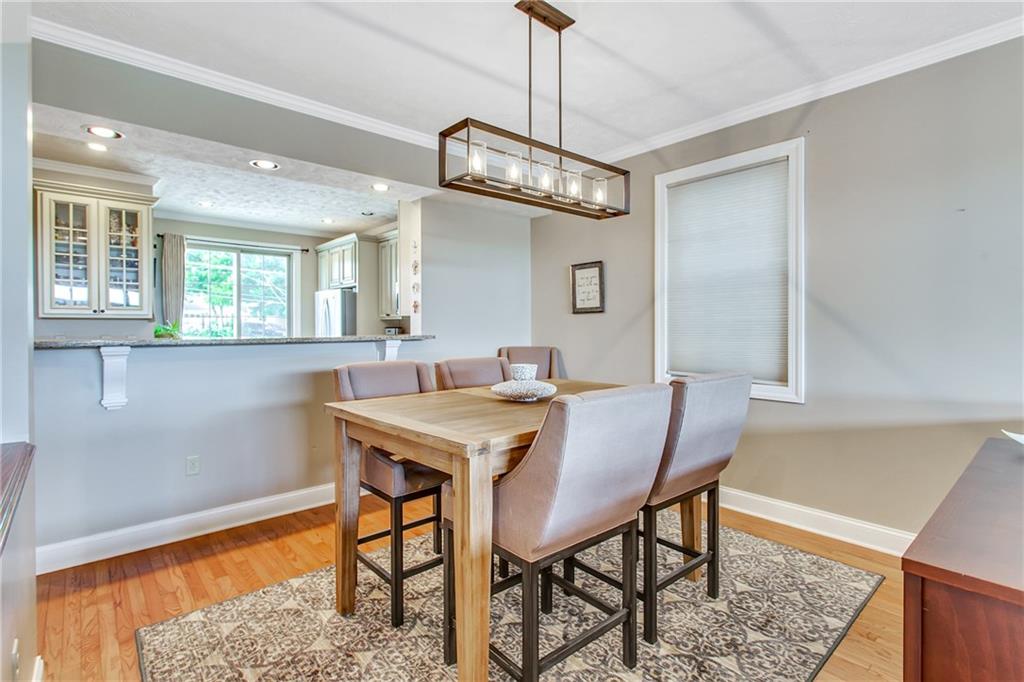 238 Prospect Street Pittsburgh, PA 15211 - Photo 7 of 21 Dining room perfect for entertaining friends or family.