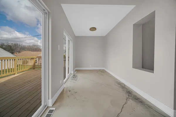 $589,999 | 3010 North Nottingham Avenue, Chicago, IL 60634