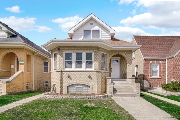 $589,999 | 3010 North Nottingham Avenue, Chicago, IL 60634