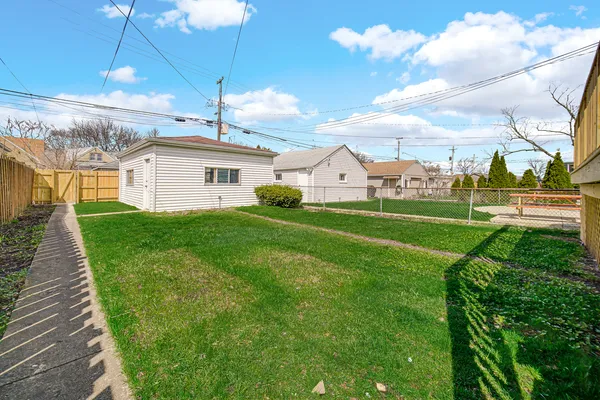$589,999 | 3010 North Nottingham Avenue, Chicago, IL 60634