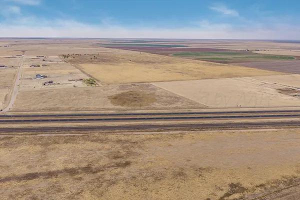 $1,264,000 | 158 County Road 6, Claude, TX 79019