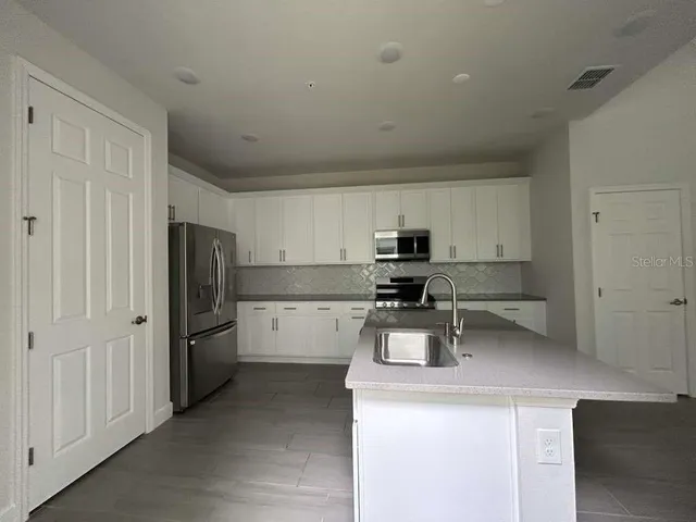 $2,300 | Undisclosed Address, DeBary, FL 32713