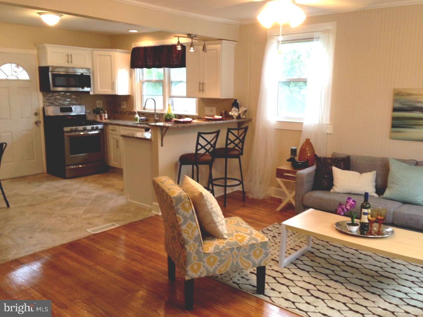 445 Rively Avenue Aldan, PA 19018 - Photo 4 of 15 Gallery Image 4