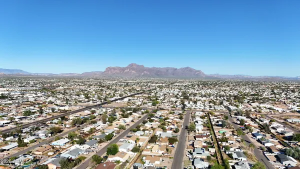 $500,000 | 609 South 111th Place, Mesa, AZ 85208