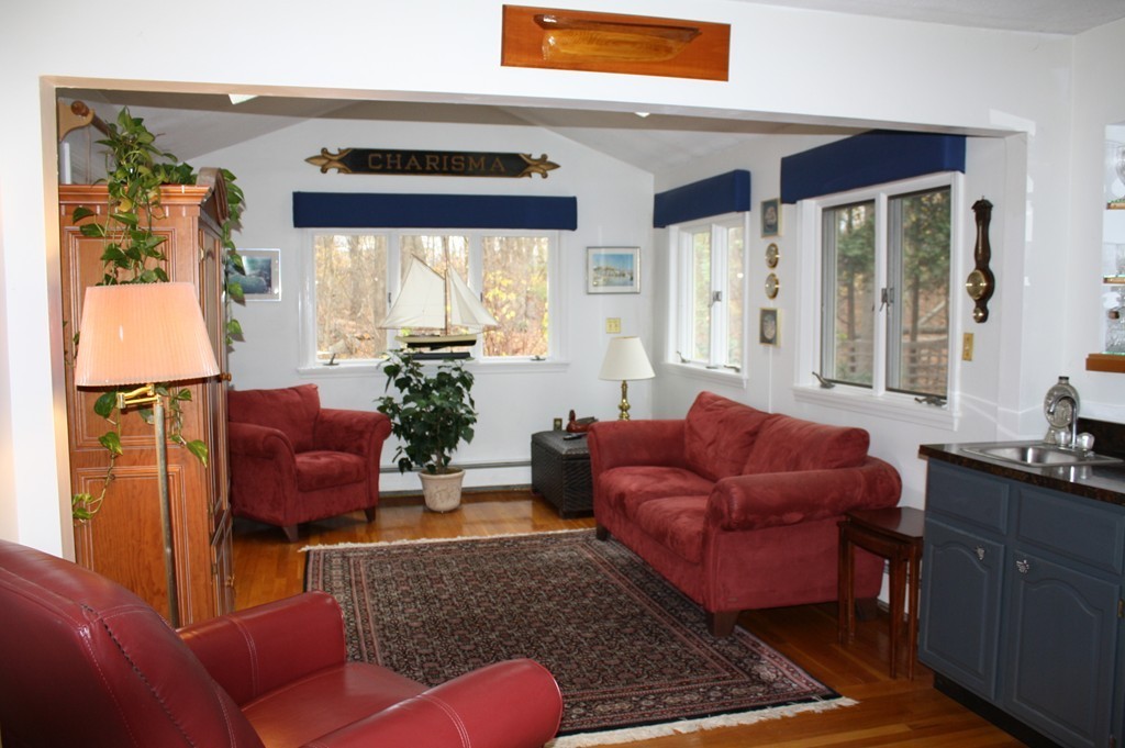 22 Eastview Road Hopkinton, MA 01748 - Photo 5 of 26 Gallery Image 5
