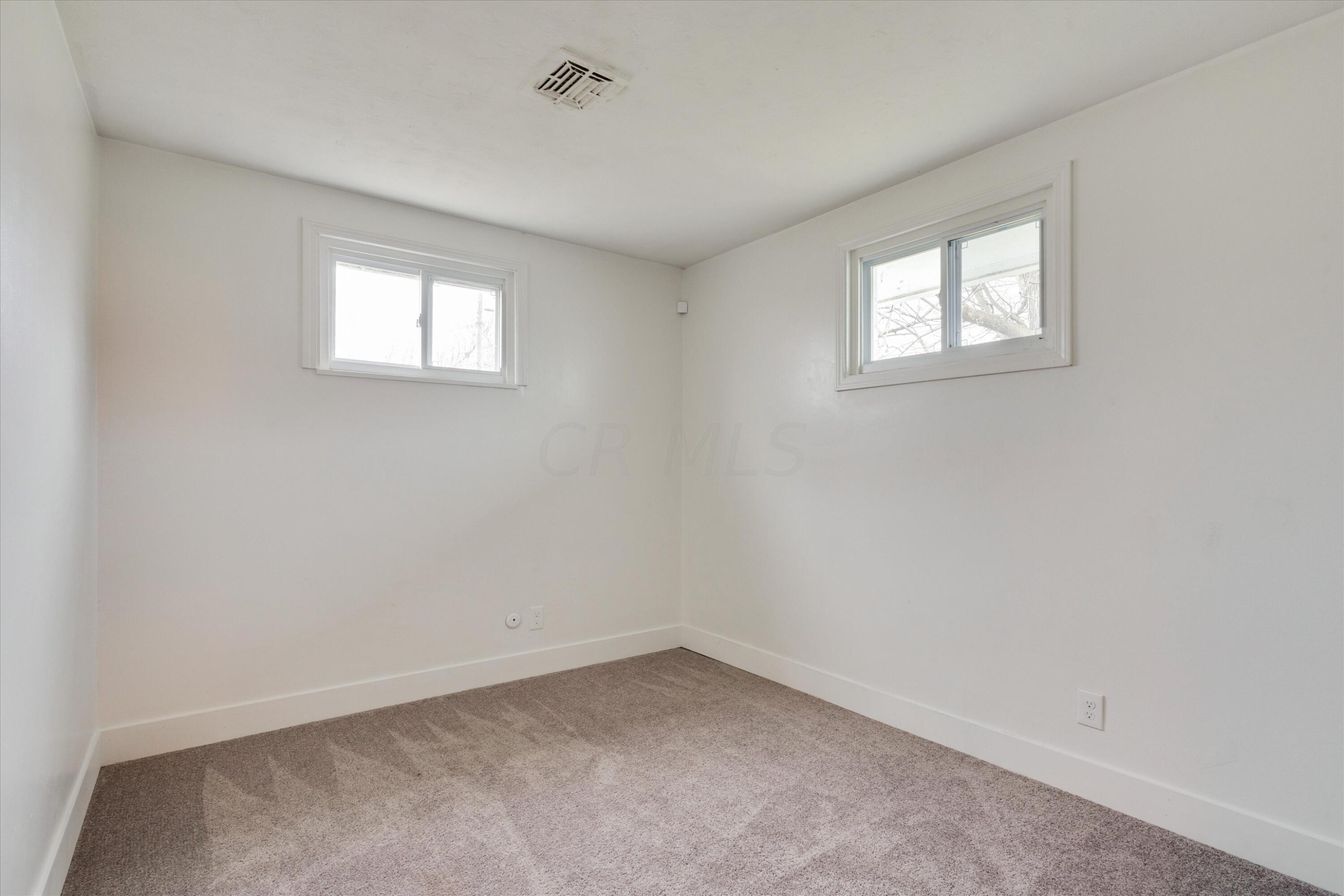 1712 Striebel Road Columbus, OH 43227 - Photo 10 of 12 13-dsc01719-dsc01721