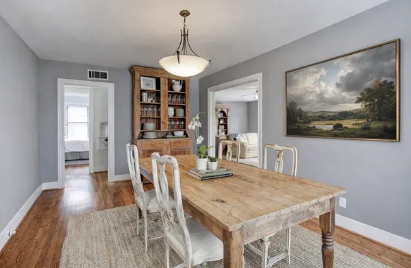 $2,400 | 4004 Julian Street, Houston, TX 77009