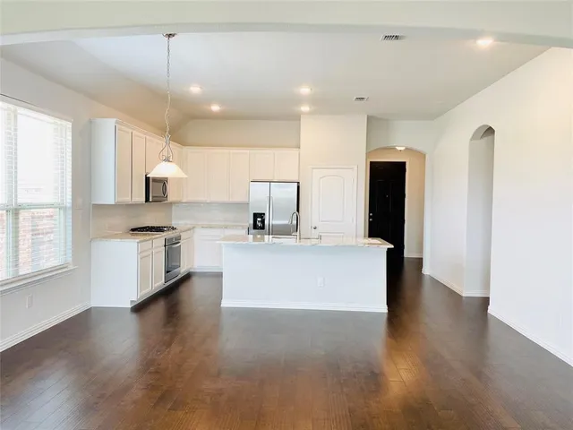 $2,700 | 4001 Smokey Hill Court, Celina, TX 75078