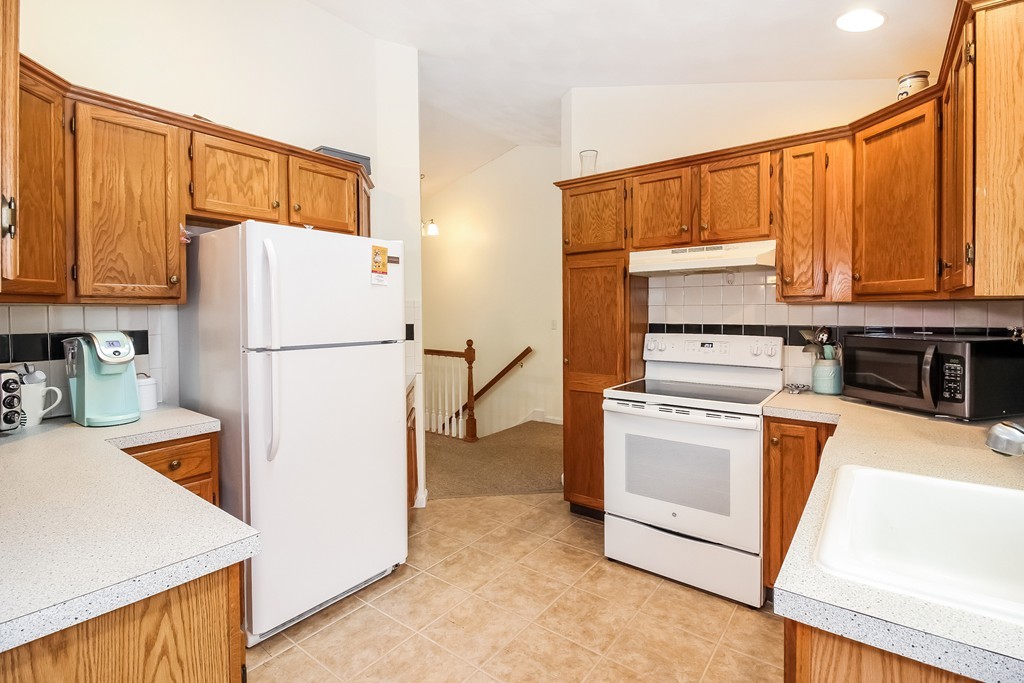 26 Colonial Way Rehoboth, MA 02769 - Photo 10 of 18 Gallery Image 10