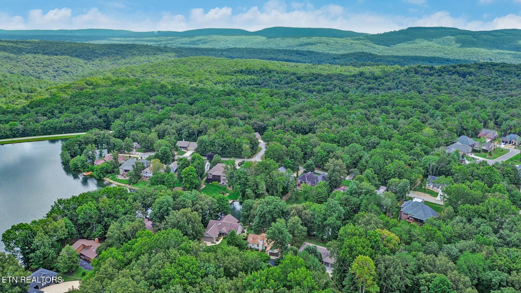 136 Dalefield Loop Crossville, TN 38558 - Photo 37 of 41 dji_0117-dji_0119