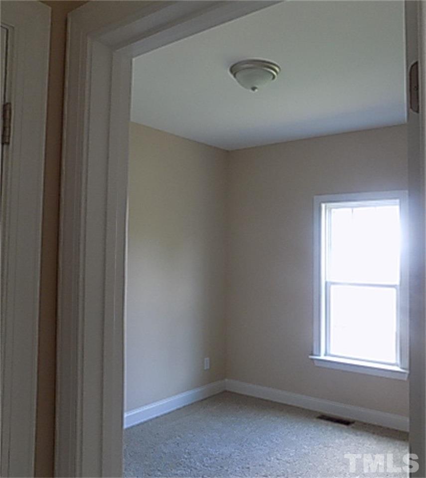 512 Old Farm Road Graham, NC 27253 - Photo 9 of 9 Gallery Image 9