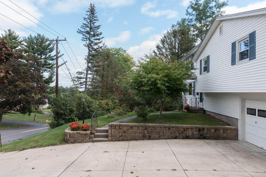 78 Bemis Road Holyoke, MA 01040 - Photo 2 of 18