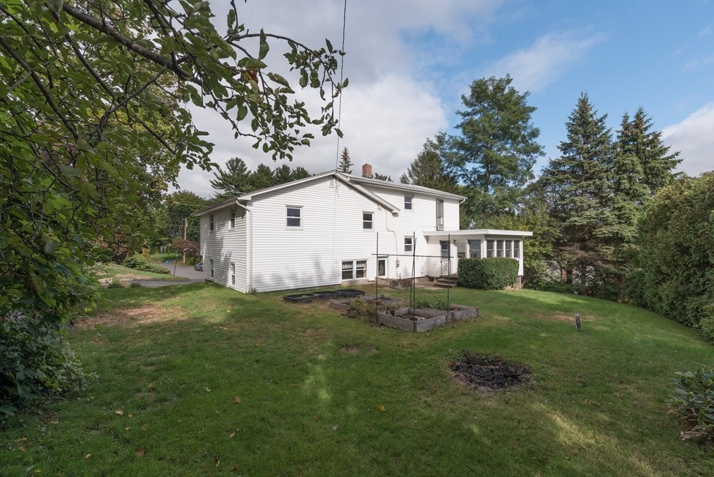 78 Bemis Road Holyoke, MA 01040 - Photo 3 of 18