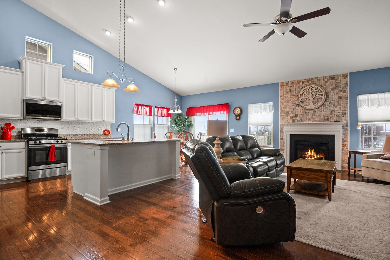 3808 Ridge Pointe Drive Geneva, IL 60134 - Photo 6 of 39 Gallery Image 6