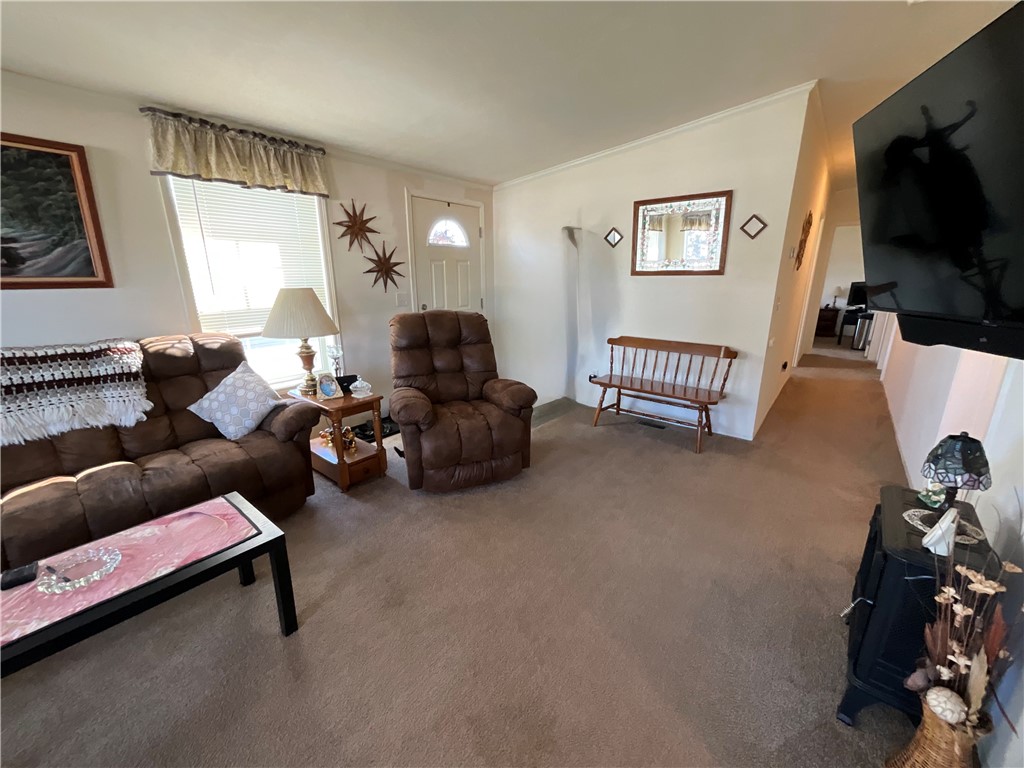 6 Applegate Drive Hamlin, NY 14464 - Photo 7 of 13