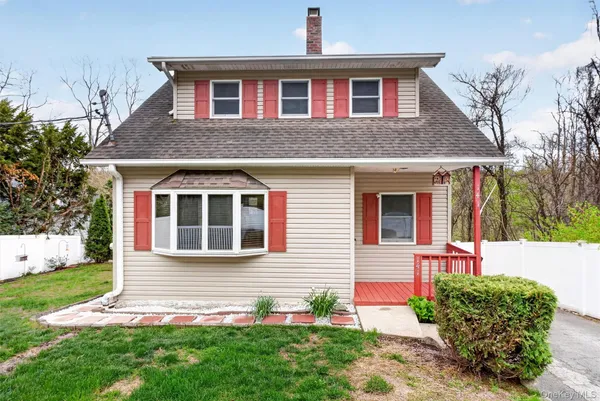 $599,000 | 141 Dogwood Road, Cortlandt Manor, NY 10567